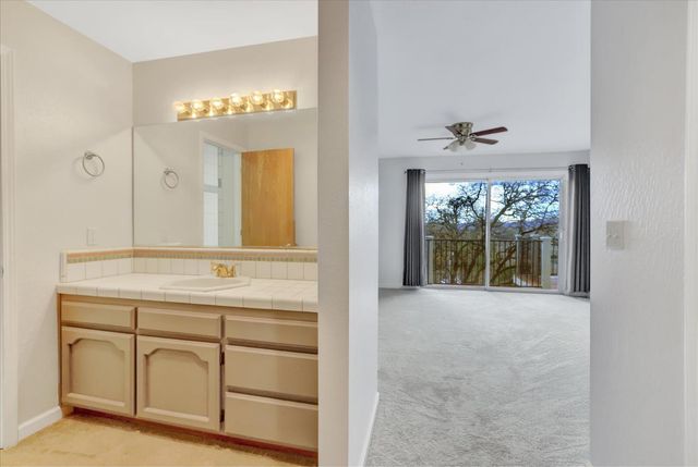 17572 Long Branch Ct, Penn Valley, CA 95946