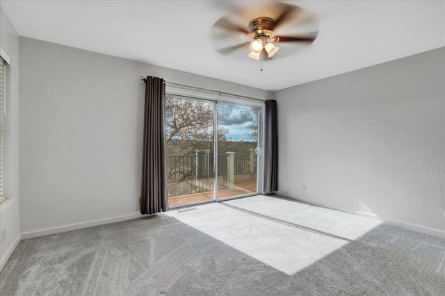 17572 Long Branch Ct, Penn Valley, CA 95946