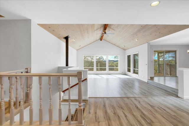 17572 Long Branch Ct, Penn Valley, CA 95946