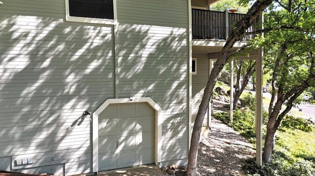 17572 Long Branch Ct, Penn Valley, CA 95946