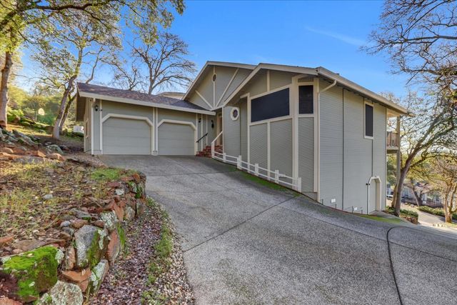 17572 Long Branch Ct, Penn Valley, CA 95946