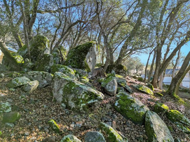 17572 Long Branch Ct, Penn Valley, CA 95946