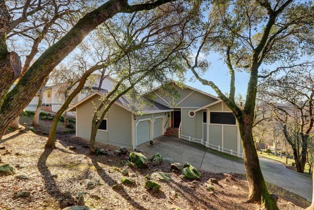 17572 Long Branch Ct, Penn Valley, CA 95946