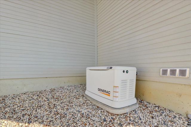 17572 Long Branch Ct, Penn Valley, CA 95946