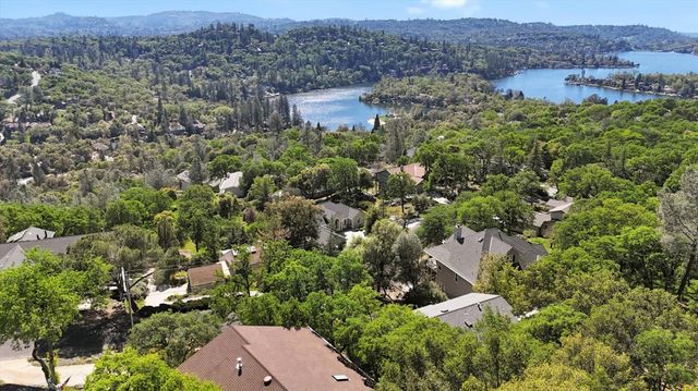 17572 Long Branch Ct, Penn Valley, CA 95946