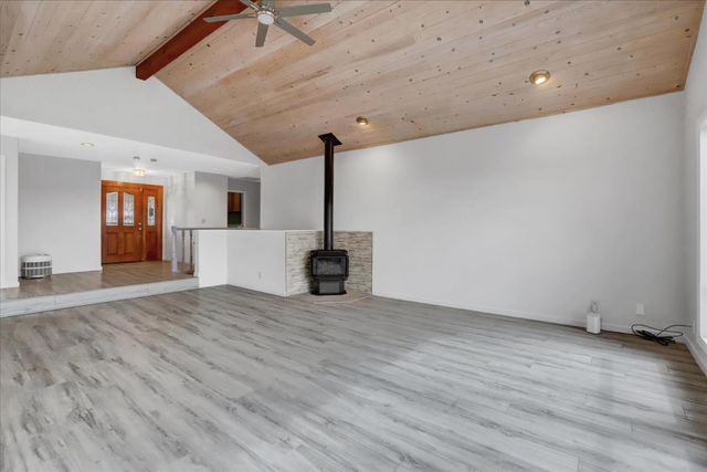 17572 Long Branch Ct, Penn Valley, CA 95946