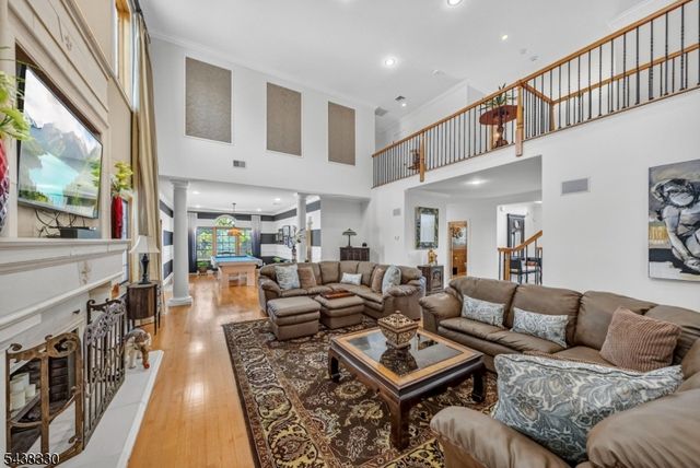276 Northview Ter, Springfield Twp., NJ 07081