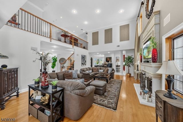 276 Northview Ter, Springfield Twp., NJ 07081