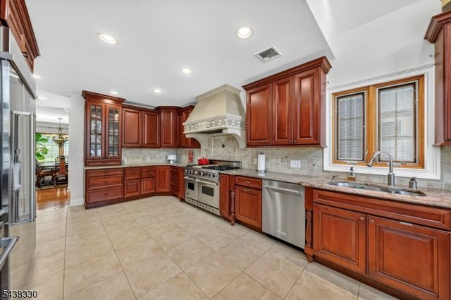 276 Northview Ter, Springfield Twp., NJ 07081