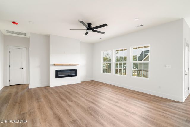 161 Mill Creek Drive, Loudon, TN 37774