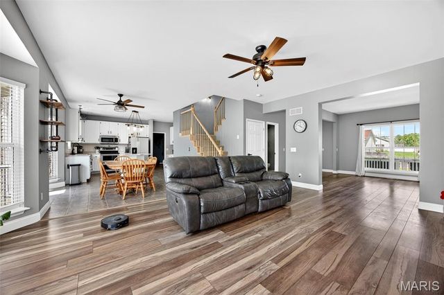 1844 Somerset Hollow Lane, Wentzville, MO 63385