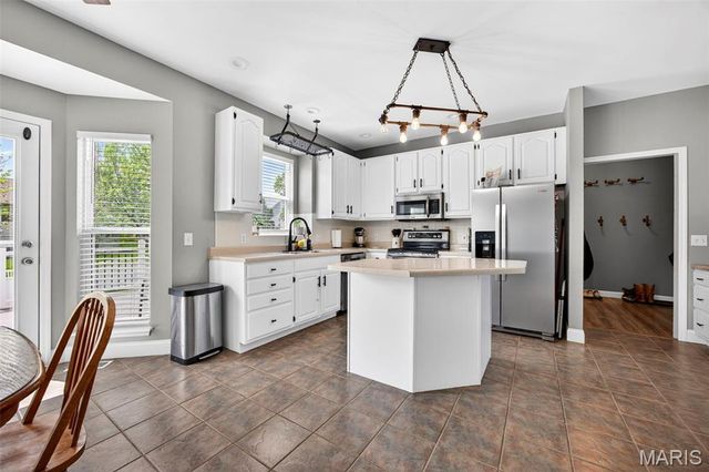 1844 Somerset Hollow Lane, Wentzville, MO 63385