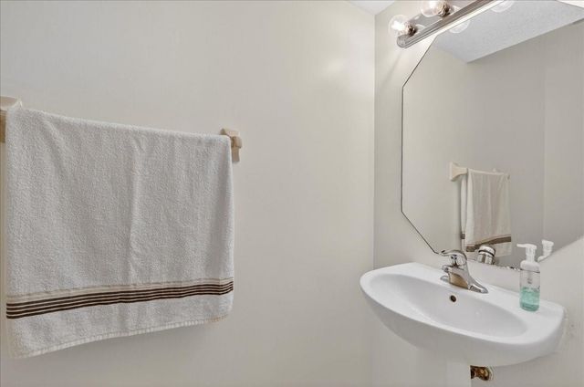 3262 NW 31st Terrace, Oakland Park, FL 33309