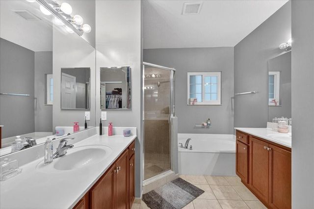 3262 NW 31st Terrace, Oakland Park, FL 33309