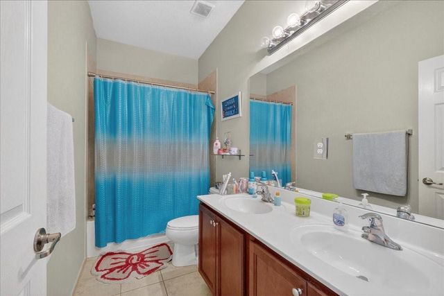 3262 NW 31st Terrace, Oakland Park, FL 33309