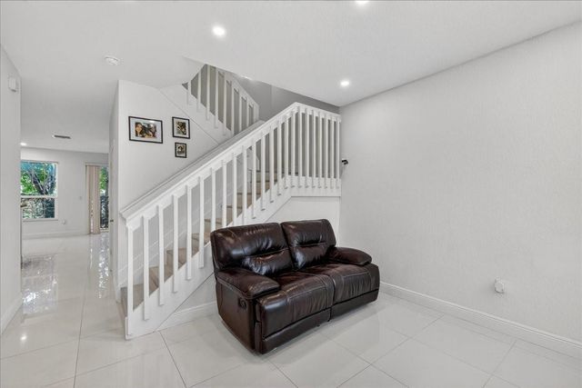 3262 NW 31st Terrace, Oakland Park, FL 33309