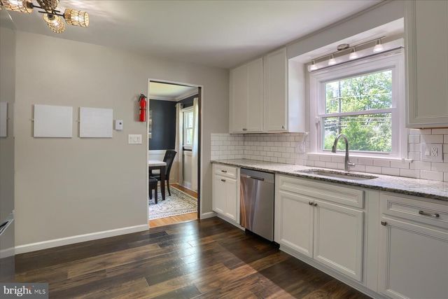 120 LANCASTER BLVD, Mechanicsburg, PA 17055