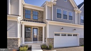 4 TRADESVILLE DR, Doylestown, PA 18901