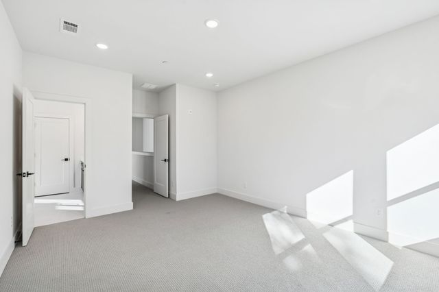 126 Bridgewater Way 37, Hickory Creek, TX 75065