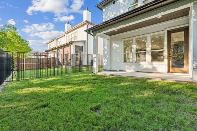 126 Bridgewater Way 37, Hickory Creek, TX 75065