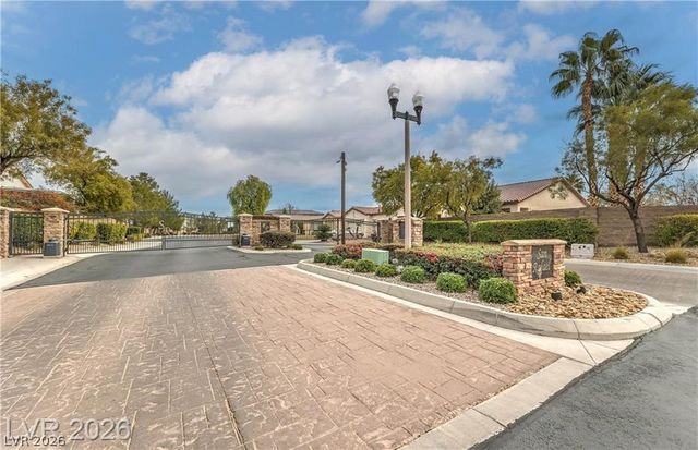 10729 CHILLINGHAM Drive, Las Vegas, NV 89183