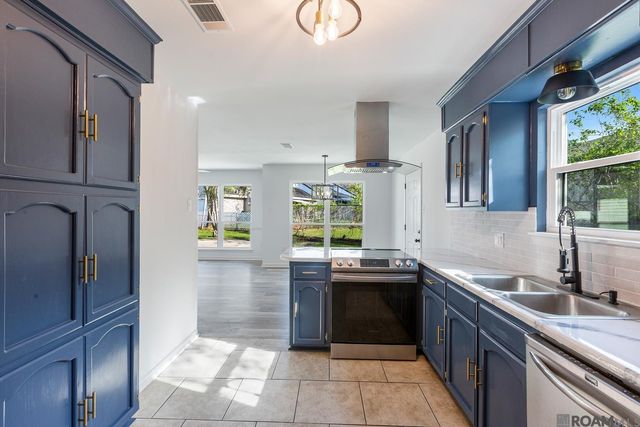 333 Heatherwood Dr, Baton Rouge, LA 70808