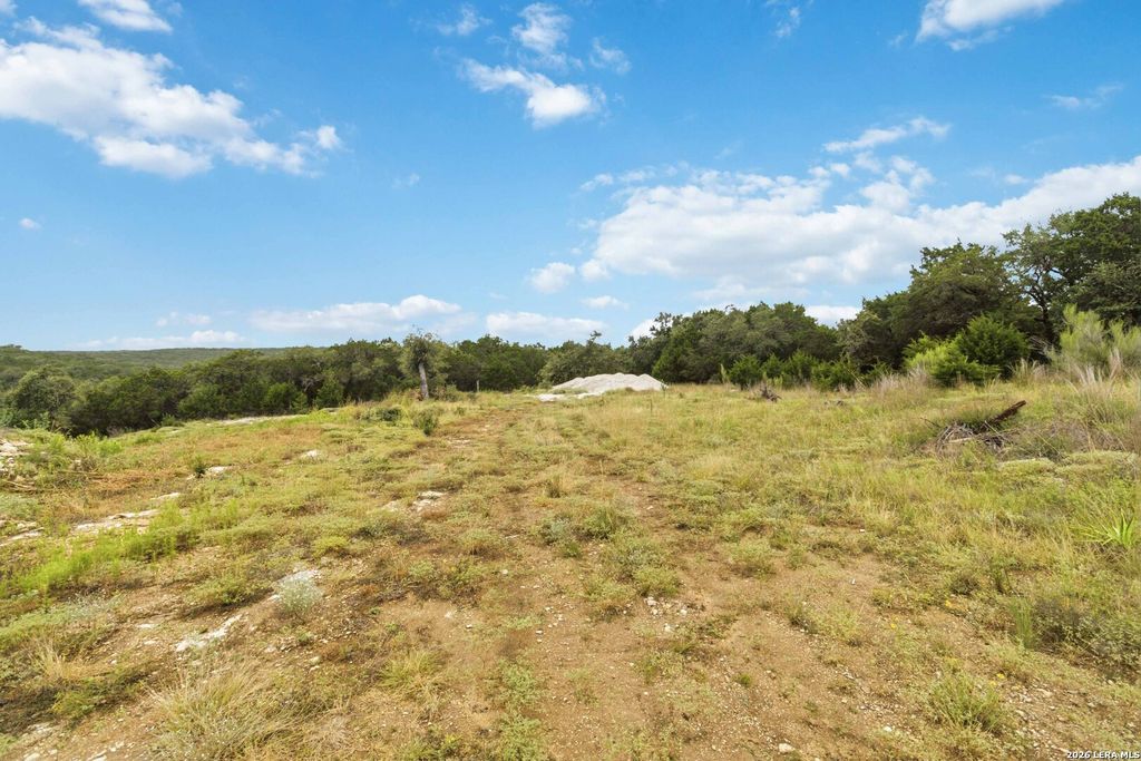 146 George Strait, Canyon Lake, TX 78133