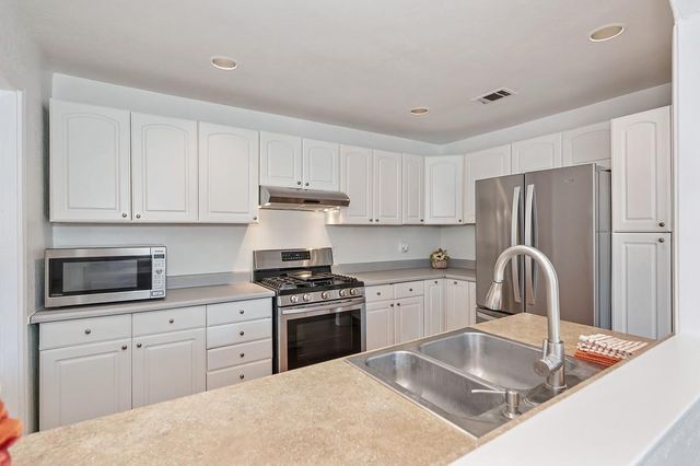3409 Tembrook, Sacramento, CA 95864