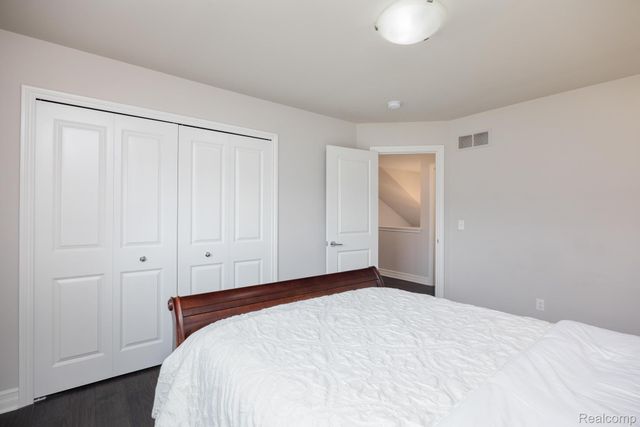 3534 Birchmount Drive, Troy, MI 48083