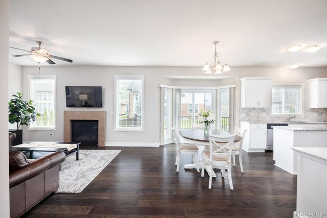 3534 Birchmount Drive, Troy, MI 48083