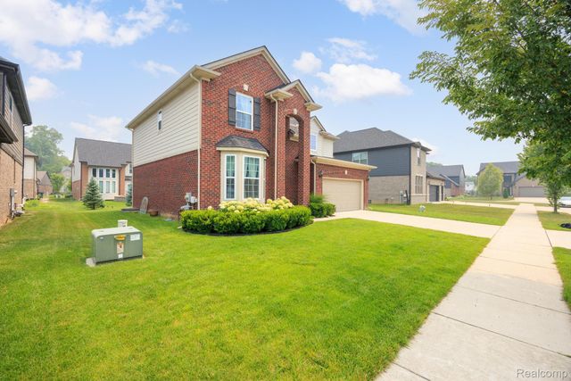3534 Birchmount Drive, Troy, MI 48083