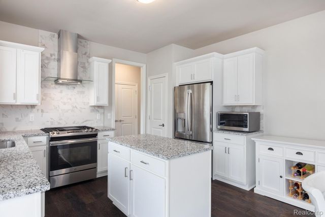 3534 Birchmount Drive, Troy, MI 48083