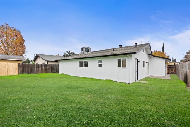 2115 Valmora Dr, Stockton, CA 95210