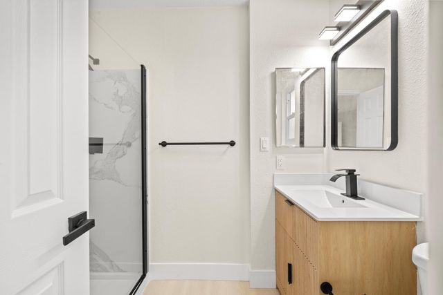 2115 Valmora Dr, Stockton, CA 95210