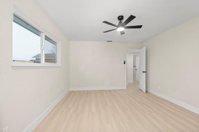 2115 Valmora Dr, Stockton, CA 95210