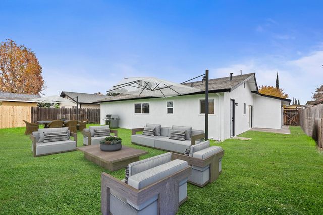 2115 Valmora Dr, Stockton, CA 95210