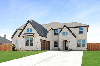 383 Crystal Lake Lane, Red Oak, TX 75154