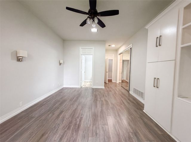 2405 Castle Rock Road, Arlington, TX 76006