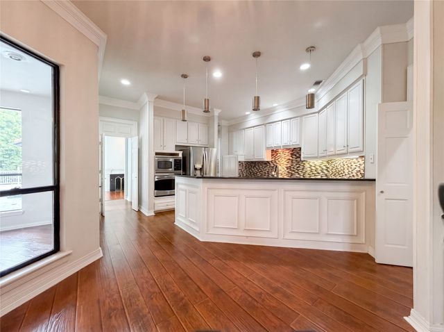 2405 Castle Rock Road, Arlington, TX 76006