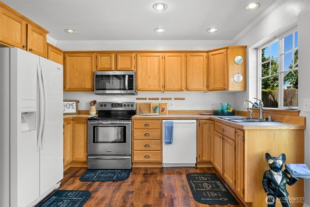 1811 Williamsburg Court, Bellingham, WA 98226