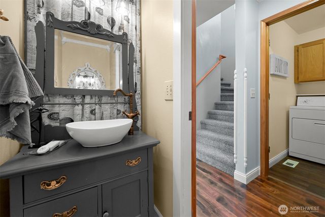 1811 Williamsburg Court, Bellingham, WA 98226