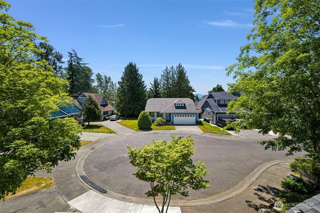 1811 Williamsburg Court, Bellingham, WA 98226