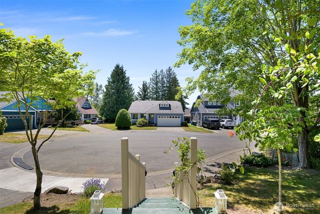 1811 Williamsburg Court, Bellingham, WA 98226