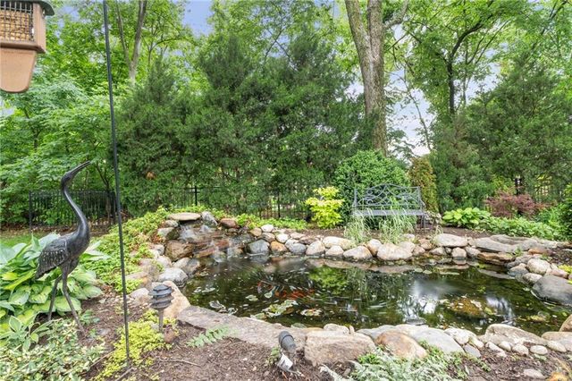 6816 Longview Street, Shawnee, KS 66218