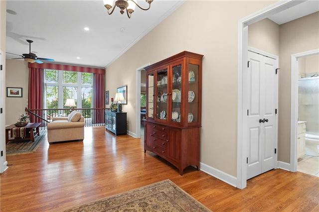 6816 Longview Street, Shawnee, KS 66218