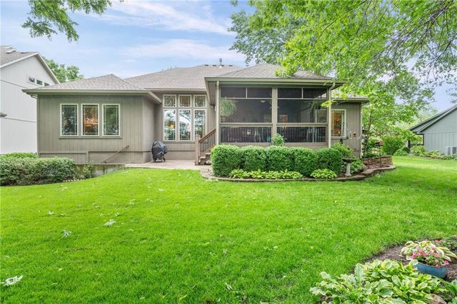 6816 Longview Street, Shawnee, KS 66218