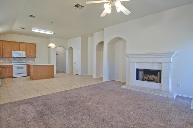 123 Aguilar DR, Hutto, TX 78634