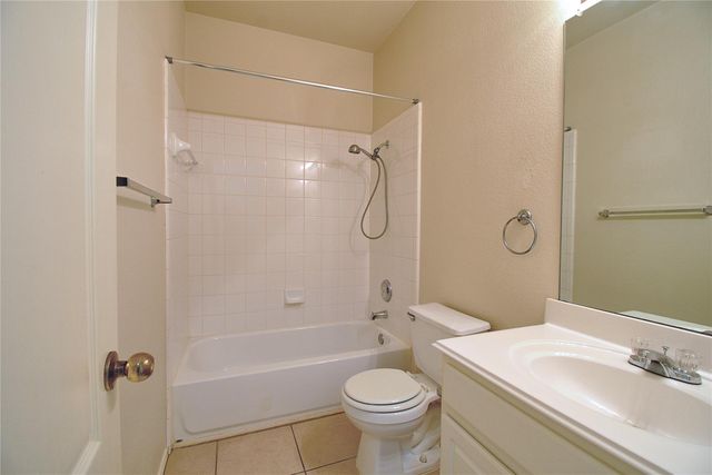 123 Aguilar DR, Hutto, TX 78634