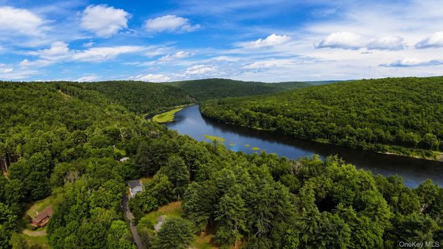 24 Andrew Paye Road, Pond Eddy, NY 12770