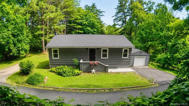 24 Andrew Paye Road, Pond Eddy, NY 12770